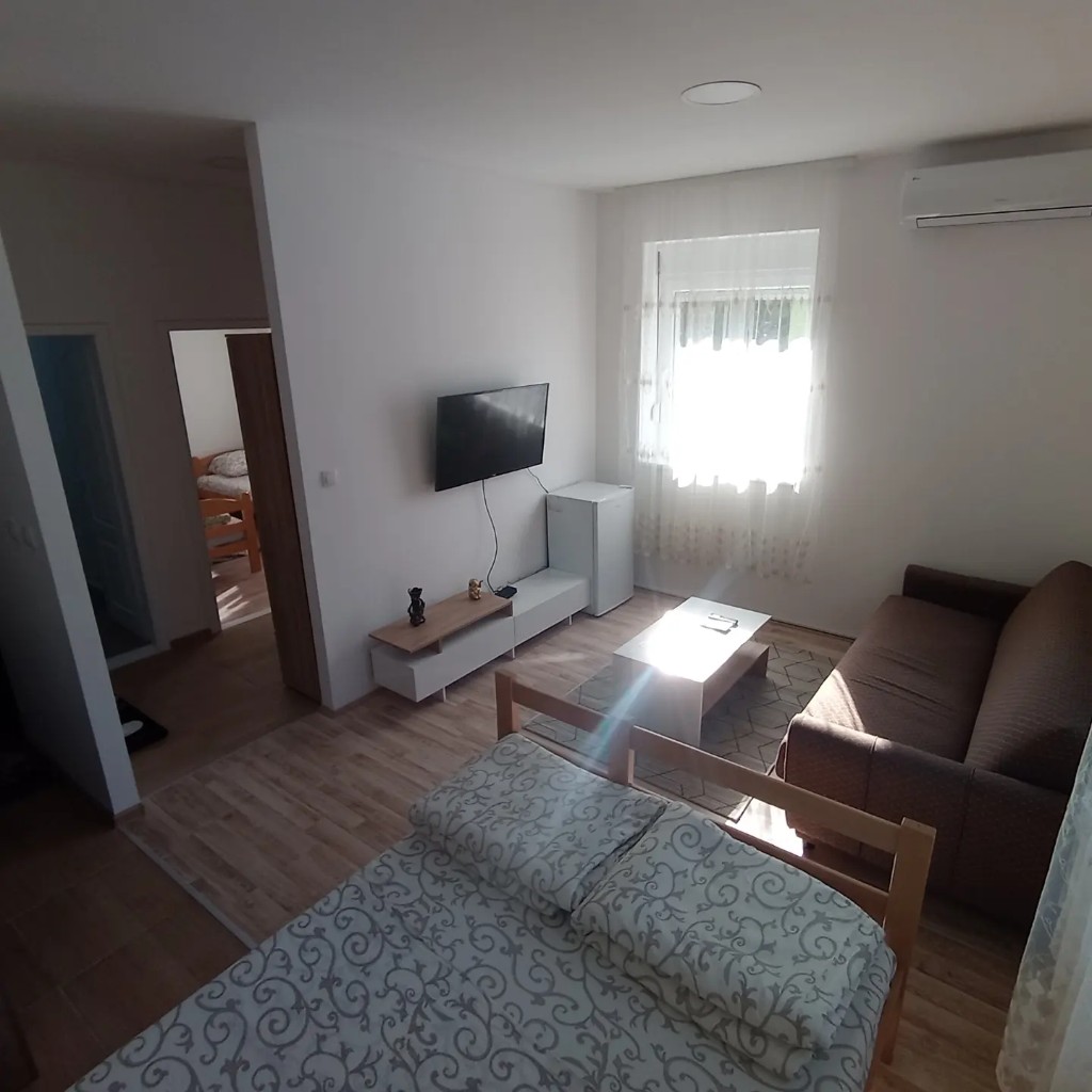 Dnevni boravak u trećem apartmanu BAN — Vrbas